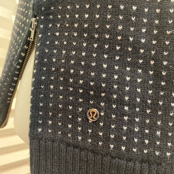 LULULEMON Yogi Crew Sweater Zips EUC - Picture 10 of 11